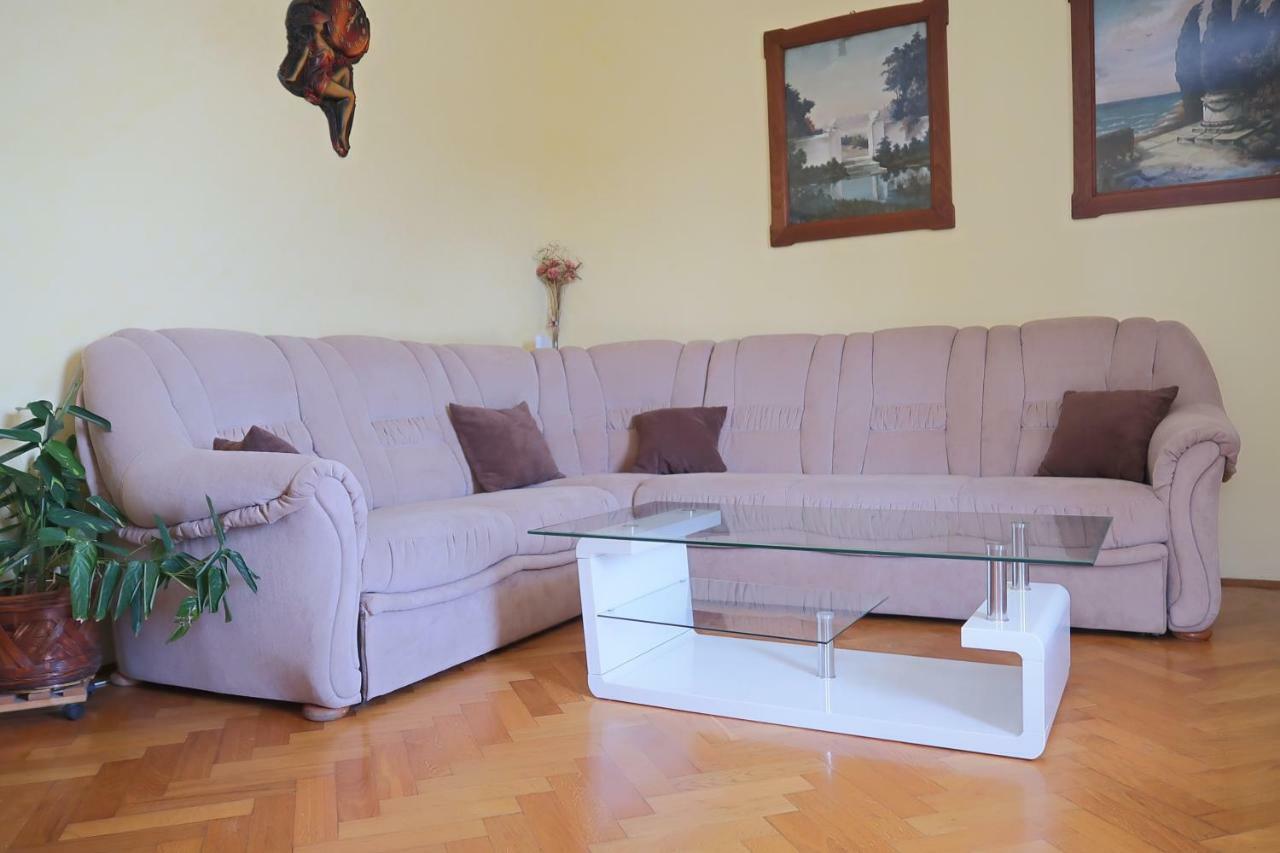 Guest House Ivo Lovran Zewnętrze zdjęcie